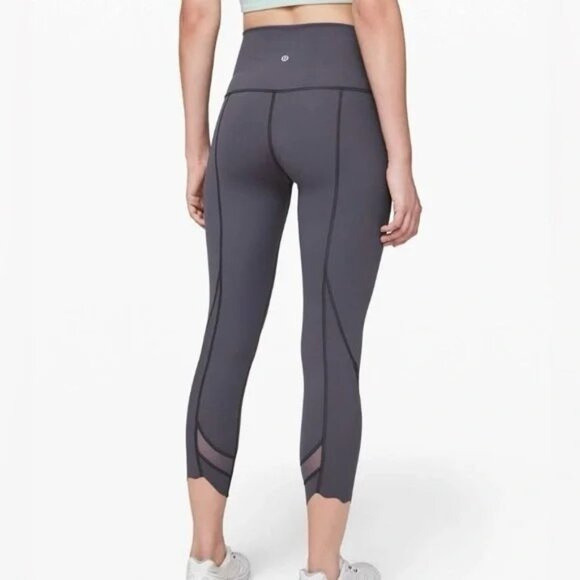 Lululemon Tights Peloton Wunder Crop II Roll Down Scallop Luxtreme 24” Women's 8 - Picture 2 of 11